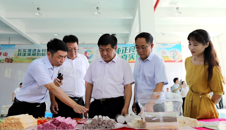 望江先鋒網(wǎng)--汪久清李木林率隊(duì)開展2024年望江縣雙招雙引&ldquo;三看三比&rdquo;第二季度觀摩評(píng)比活動(dòng)